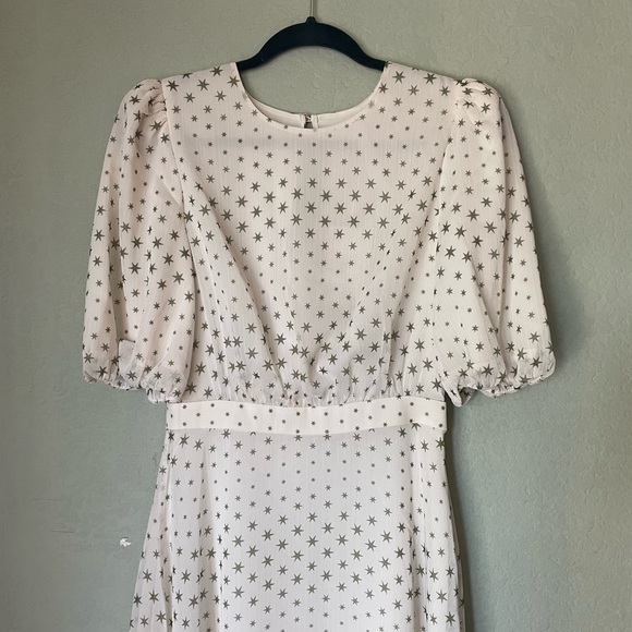 BNWT Dress. - Picture 2 of 6